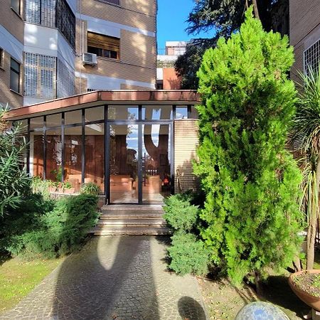 Bnb Rooms And Comfort Рим Екстер'єр фото